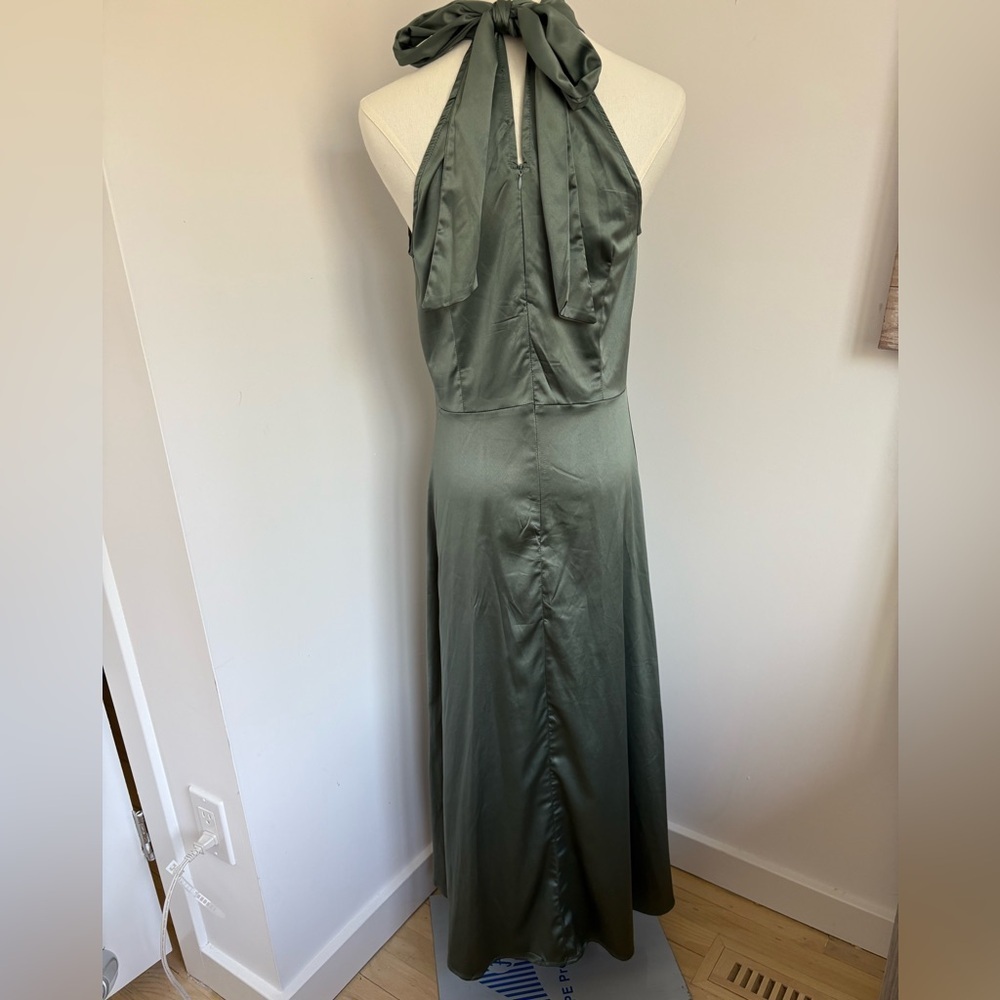 Green Halter Dress - Picture 4 of 5